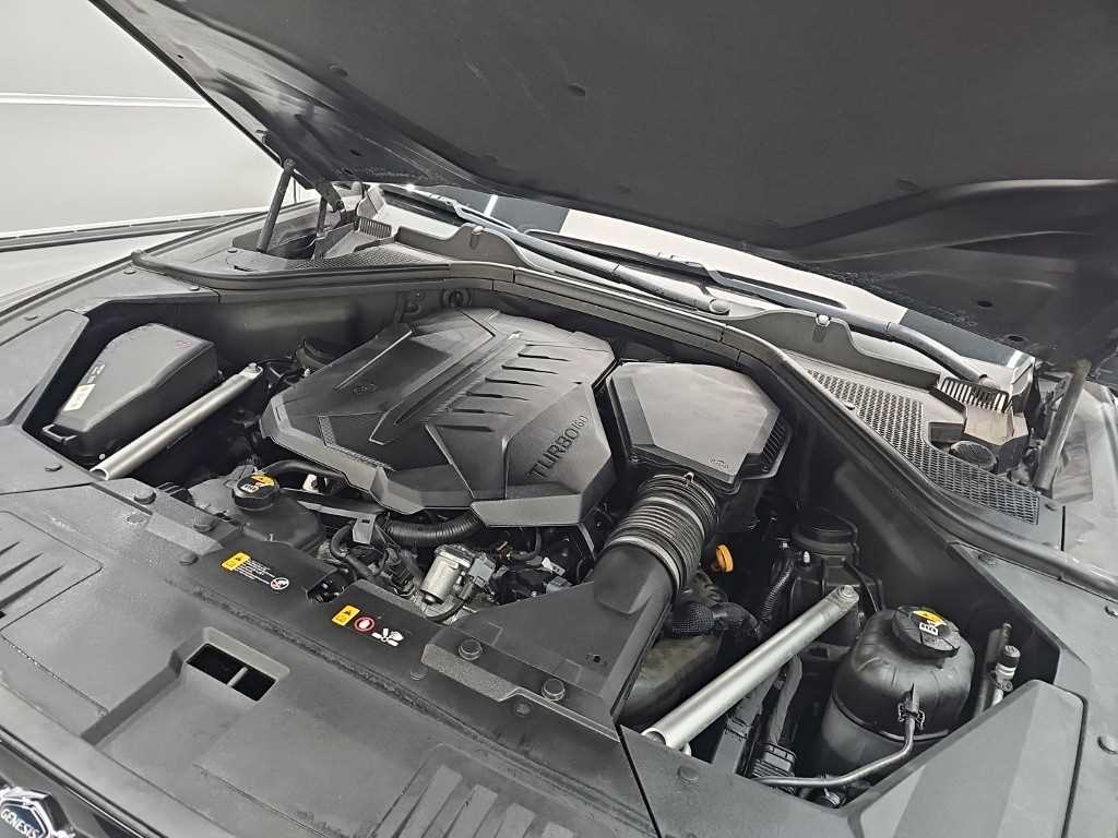 Genesis GV80 — photo 05