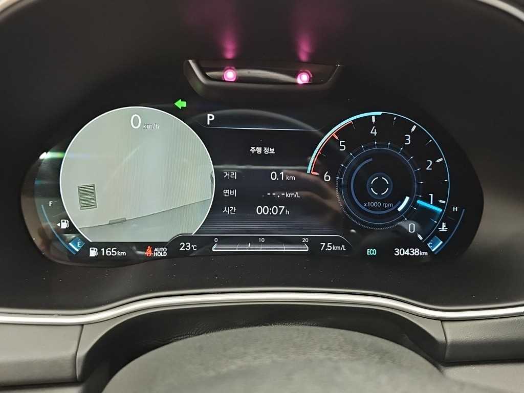 Genesis GV80 — photo 06