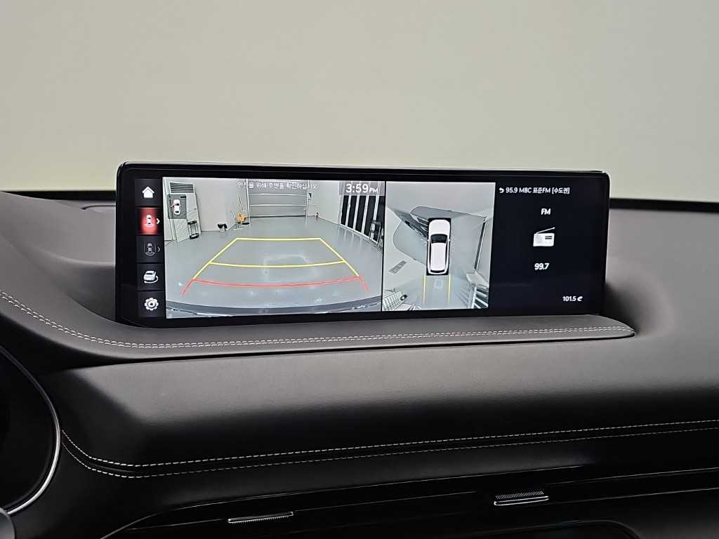 Genesis GV80 — photo 17
