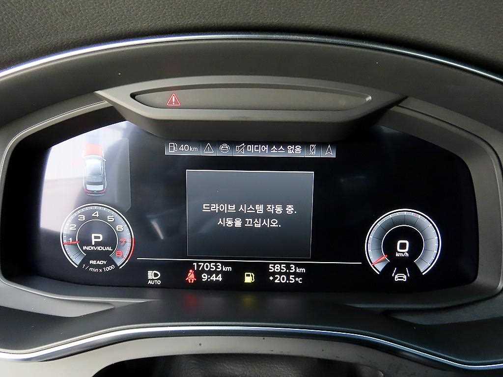 Audi A6 — photo 09