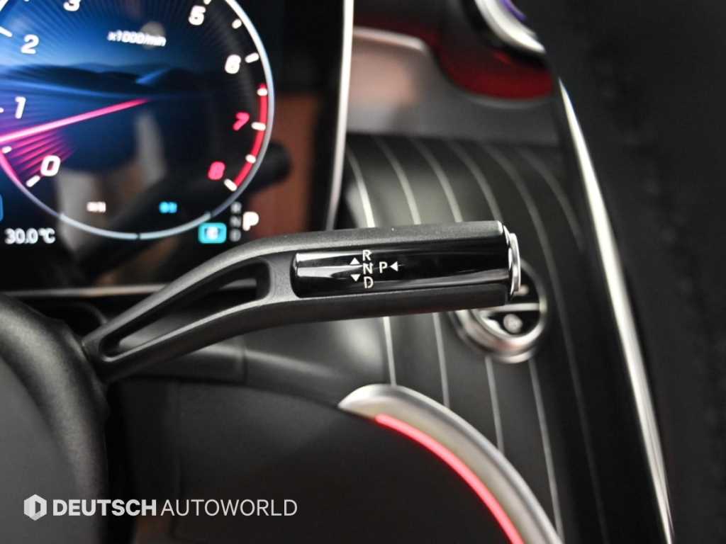 Mercedes-Benz GLC-Class — photo 09