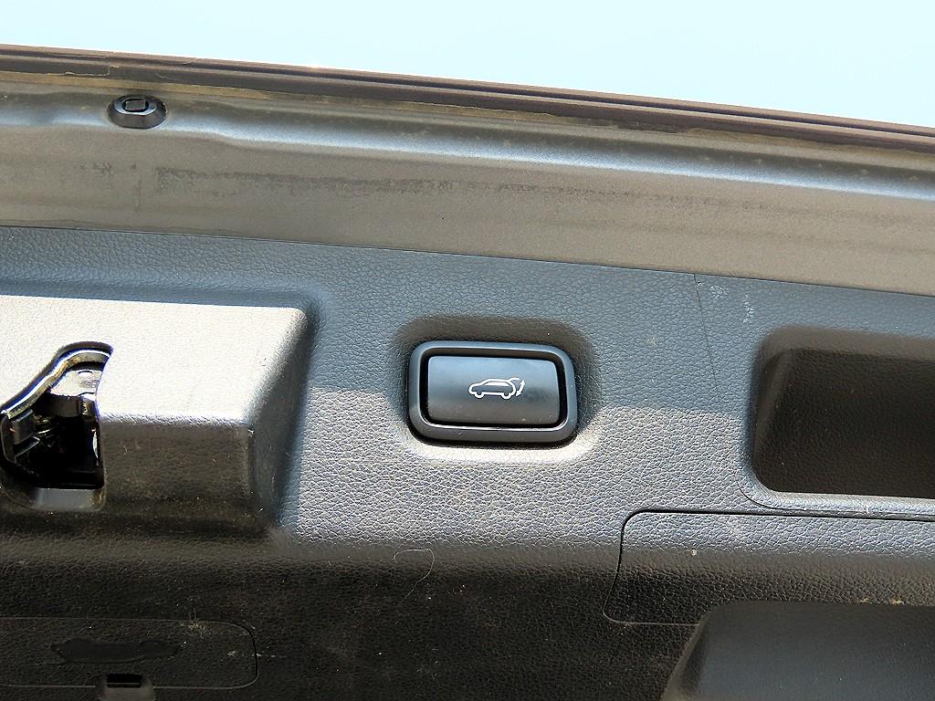 Hyundai Santafe — photo 16