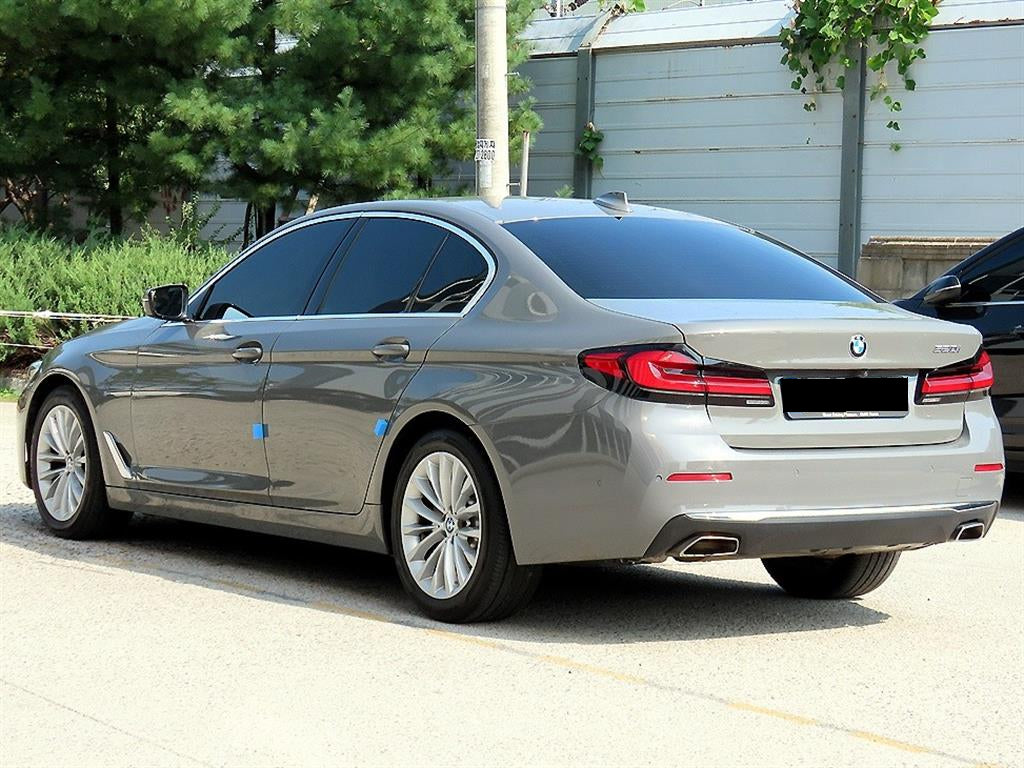BMW 5-Series — photo 03