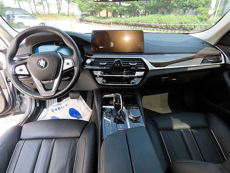 BMW 5-Series — photo 07