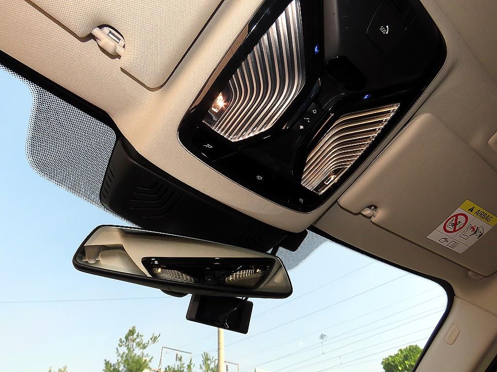 BMW 5-Series — photo 16