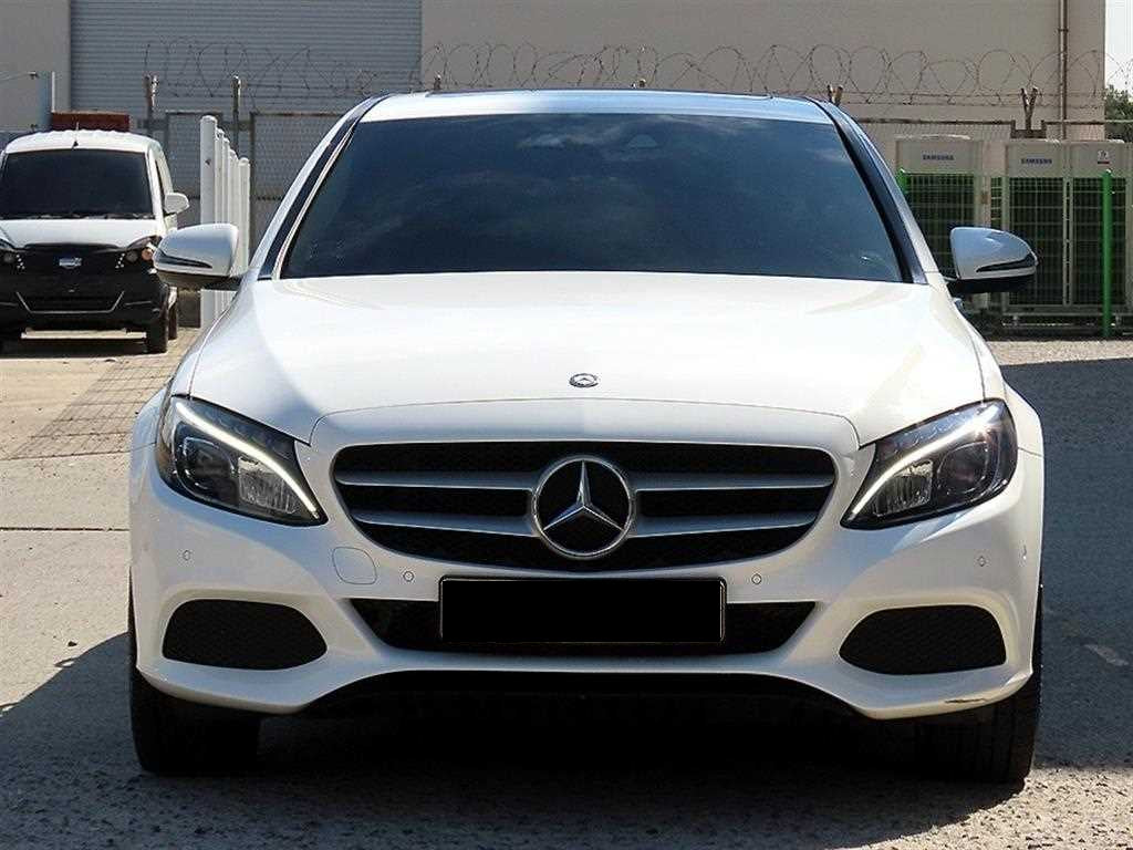 Mercedes-Benz C-Class — photo 02