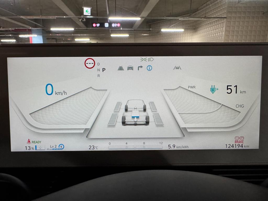 Hyundai Ioniq5 — photo 09