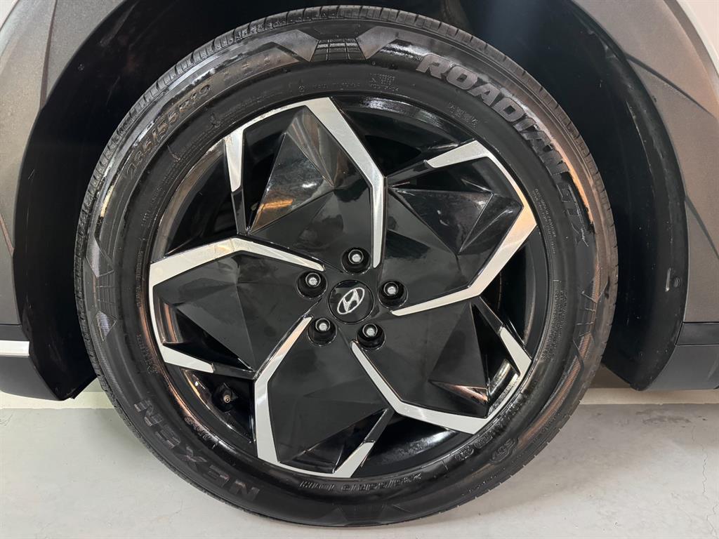 Hyundai Ioniq5 — photo 17