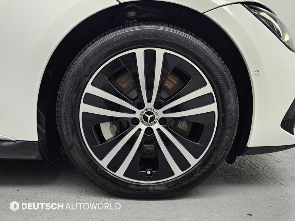 Mercedes-Benz EQE — photo 05