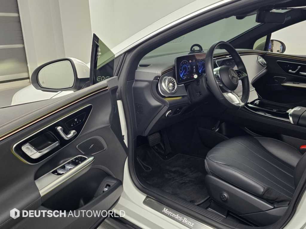 Mercedes-Benz EQE — photo 11
