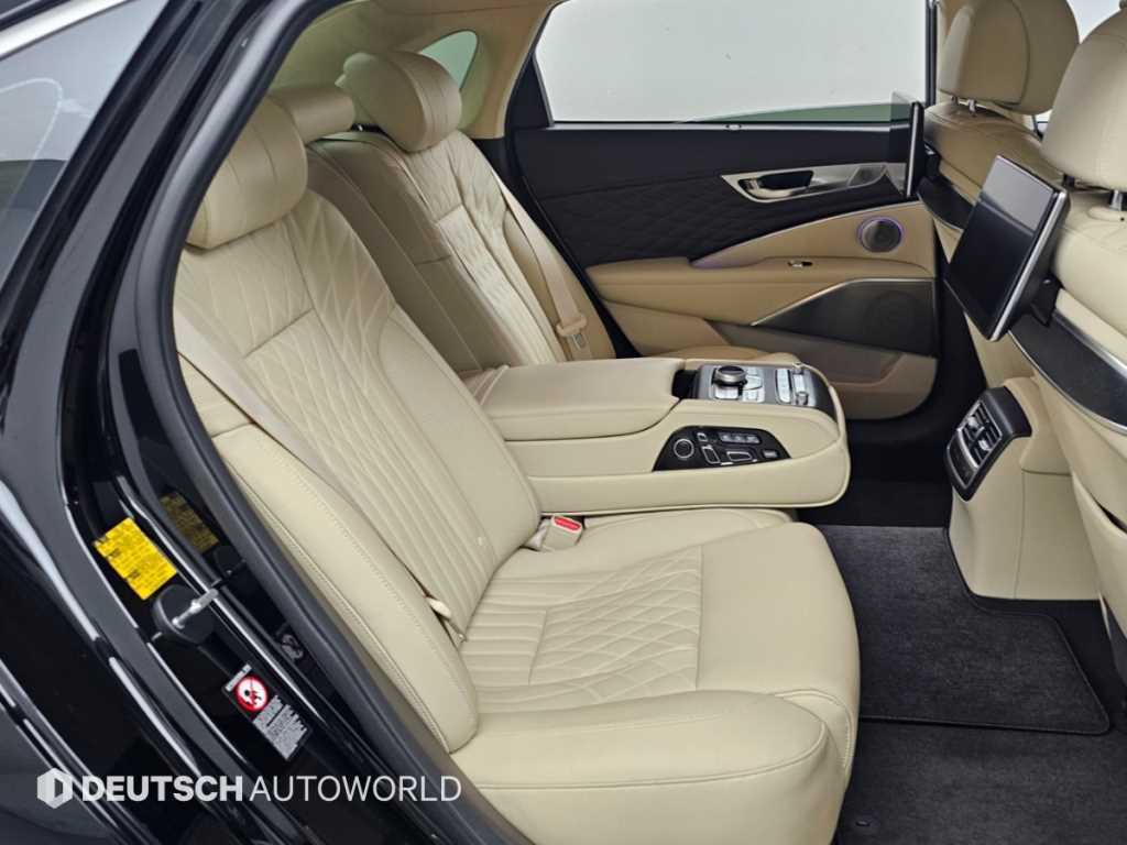Kia K9 — photo 12