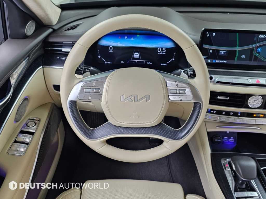 Kia K9 — photo 13