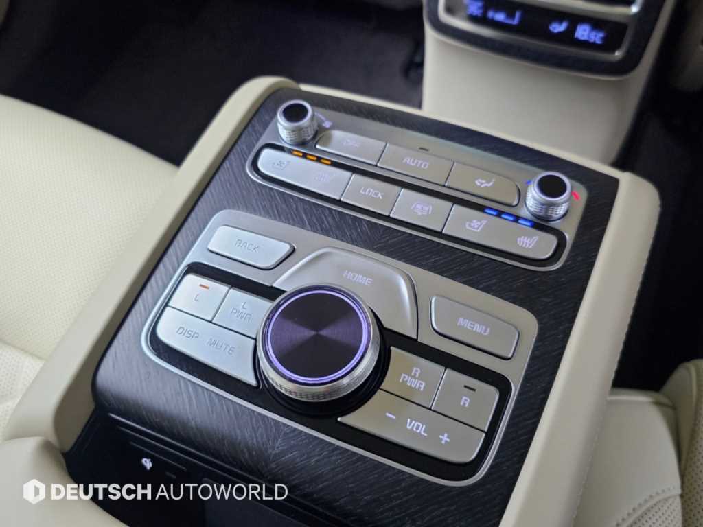 Kia K9 — photo 16