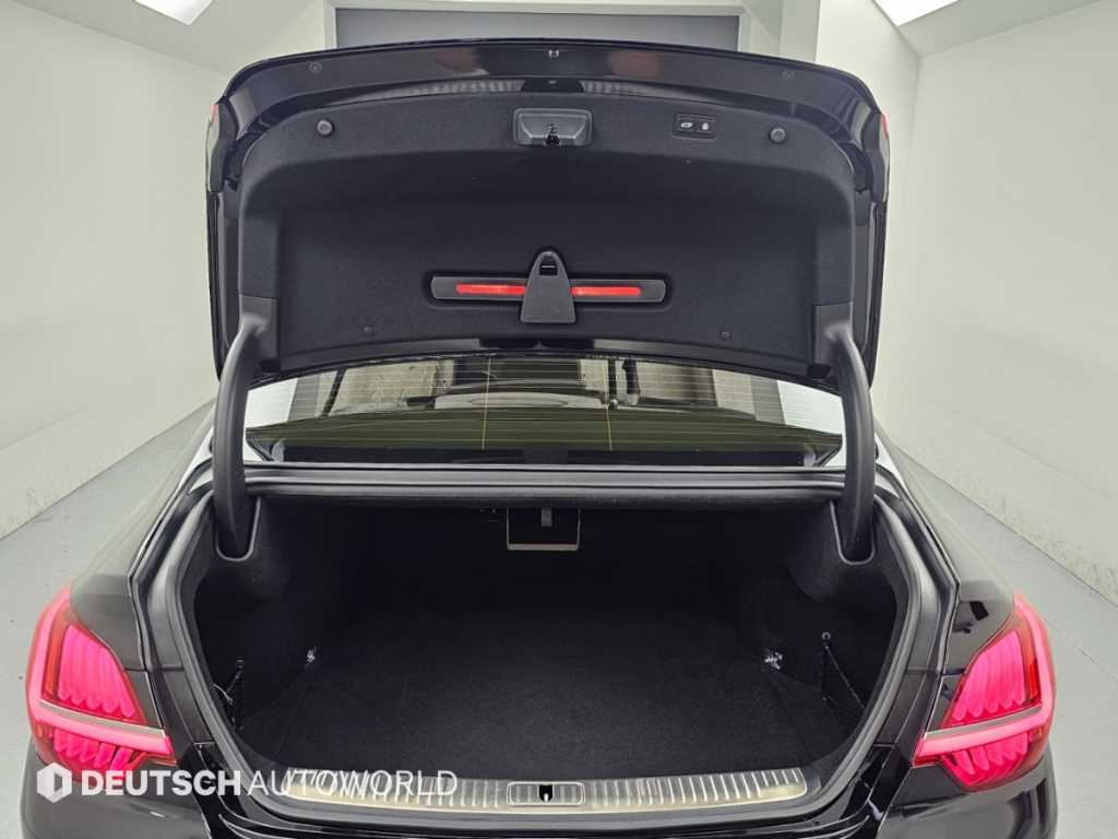 Kia K9 — photo 19