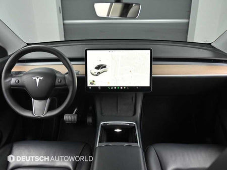 Tesla Model Y — photo 07