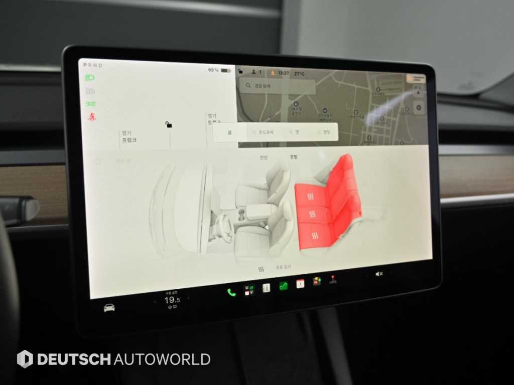 Tesla Model Y — photo 16