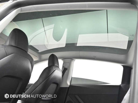 Tesla Model Y — photo 18