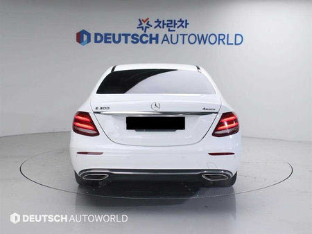 Mercedes-Benz E-Class — photo 04