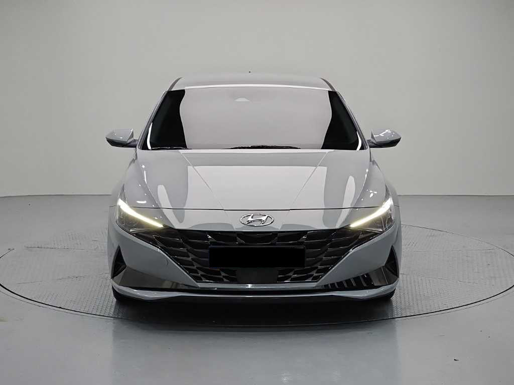 Hyundai Avante — photo 02