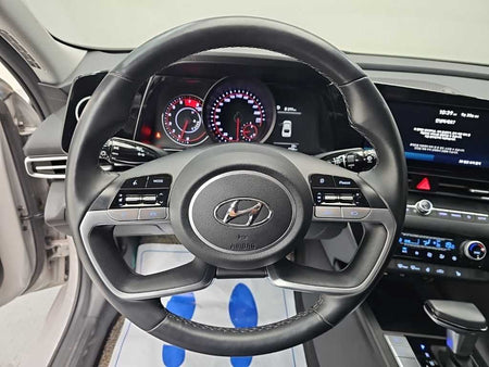 Hyundai Avante — photo 09