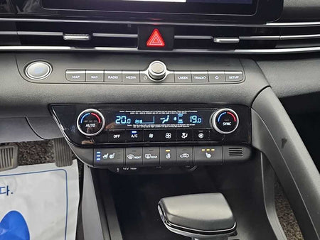 Hyundai Avante — photo 10