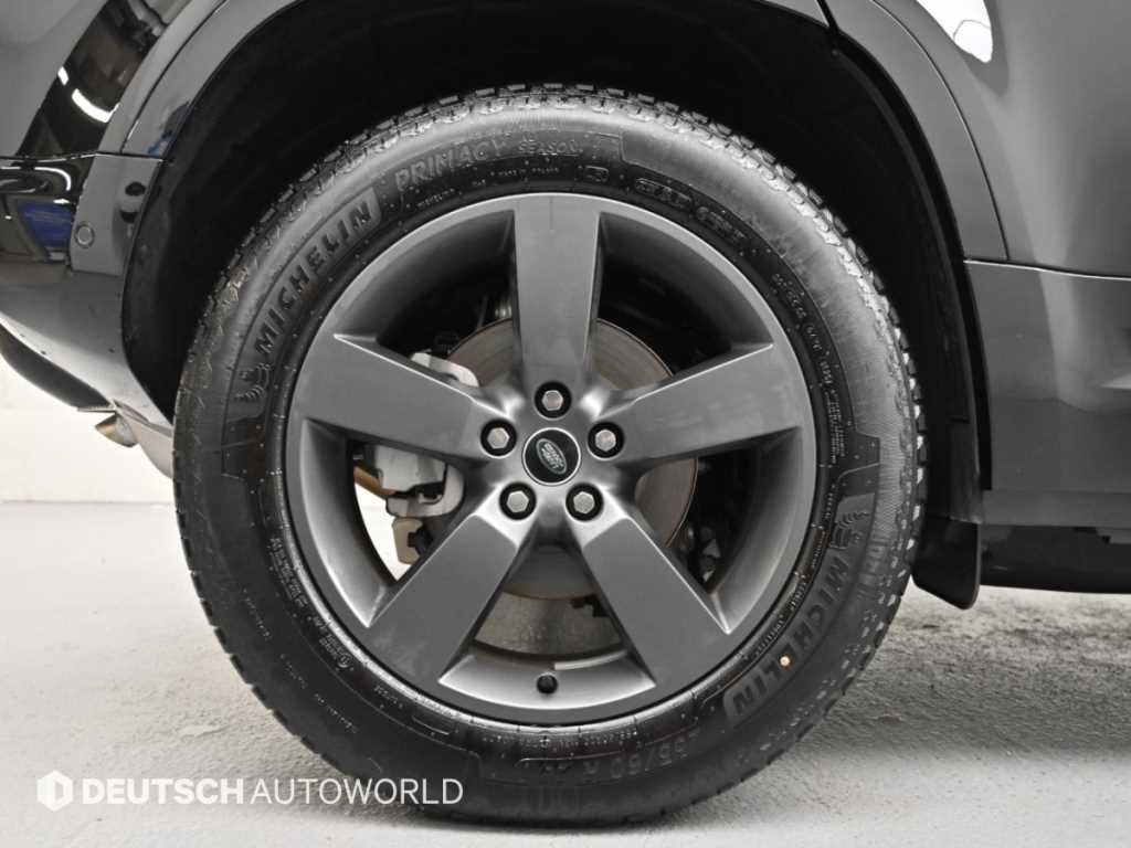 Land Rover Defender — photo 06