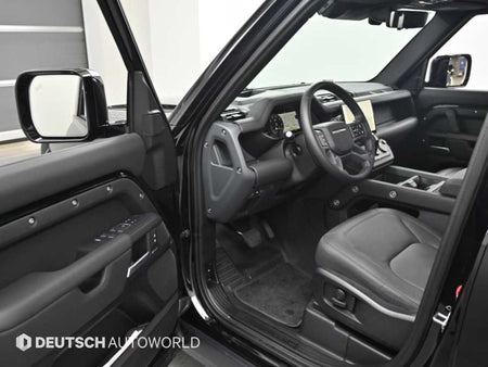 Land Rover Defender — photo 12