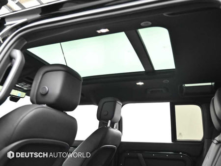 Land Rover Defender — photo 18