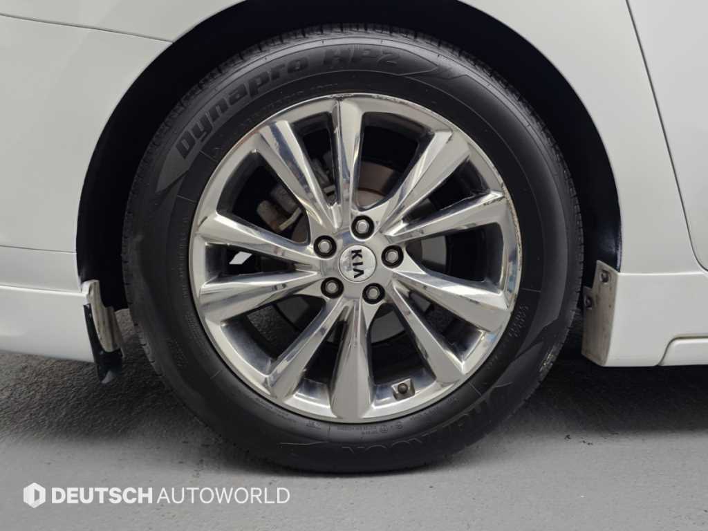 Kia Carnival — photo 05