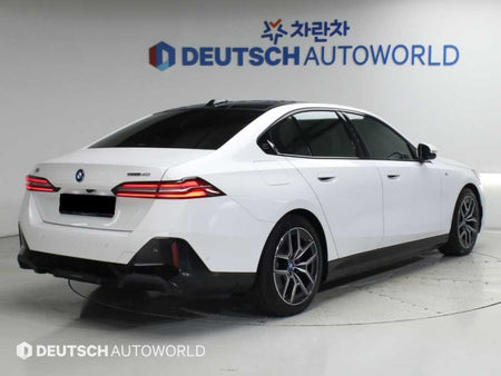 BMW i5 — photo 02