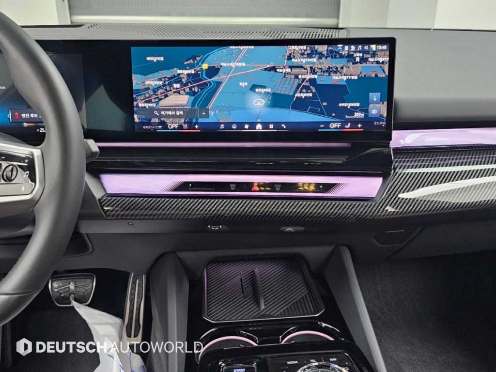 BMW i5 — photo 14