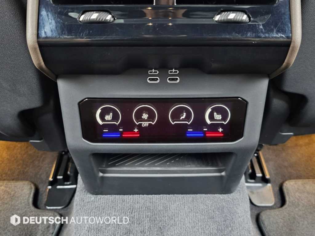 BMW i5 — photo 16