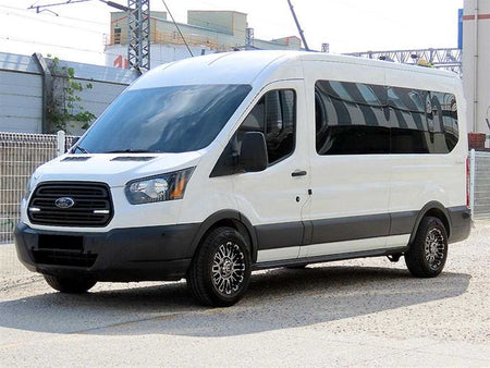 Ford Transit — photo 02