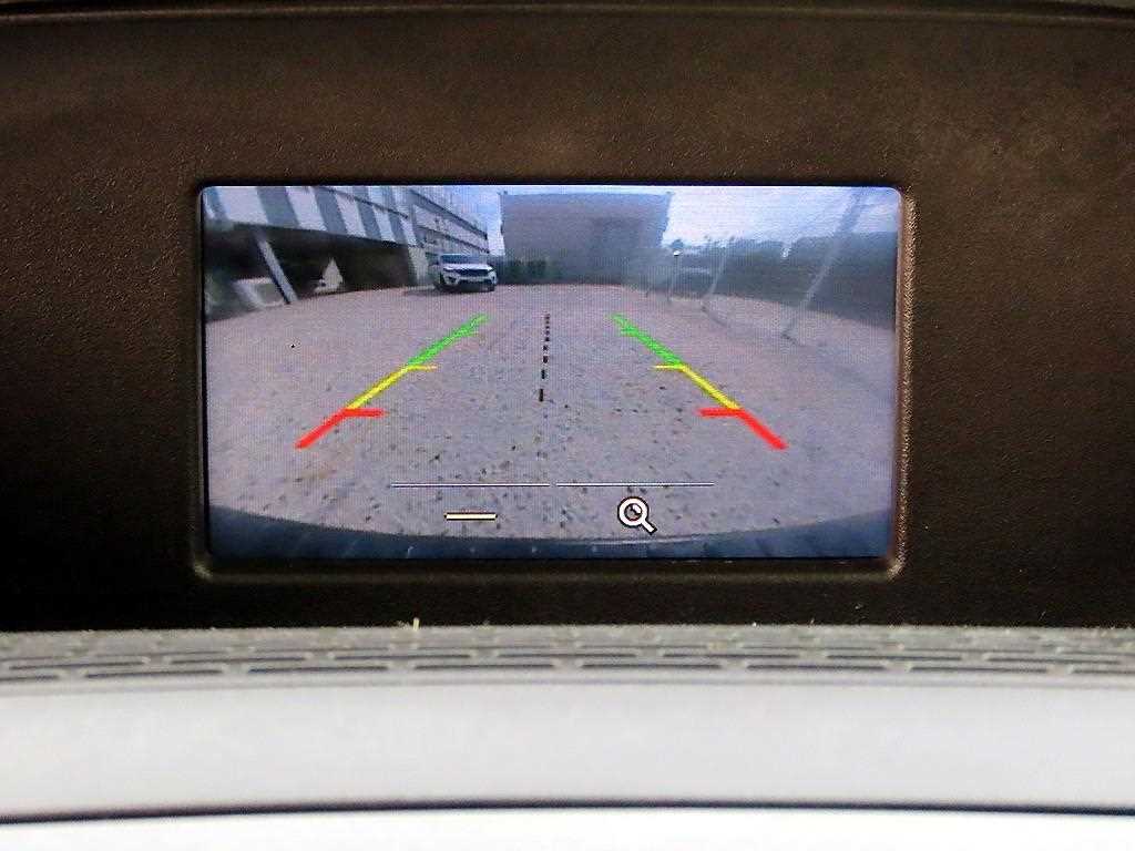 Ford Transit — photo 14