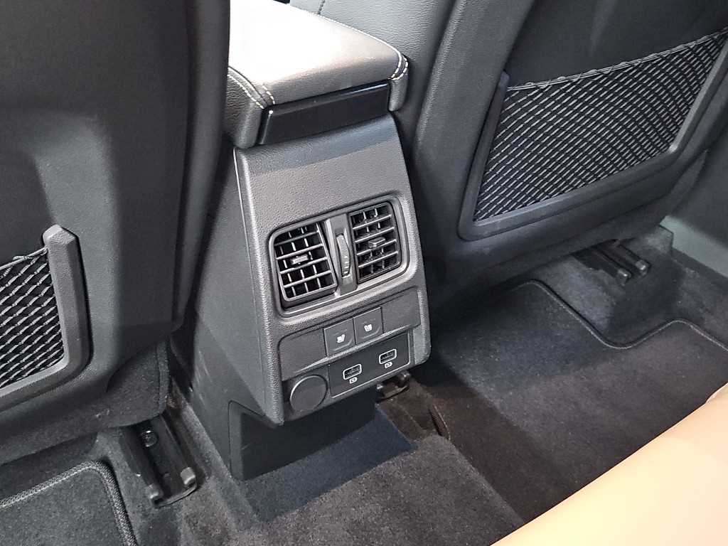 RENAULT Arkana — photo 13
