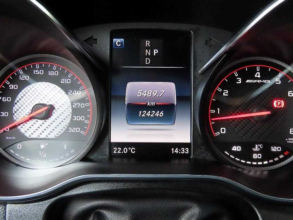 Mercedes-Benz GLC-Class — photo 09