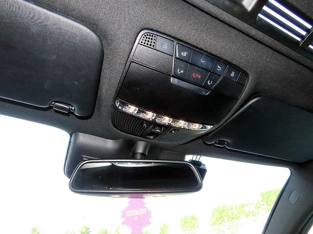 Mercedes-Benz GLC-Class — photo 15