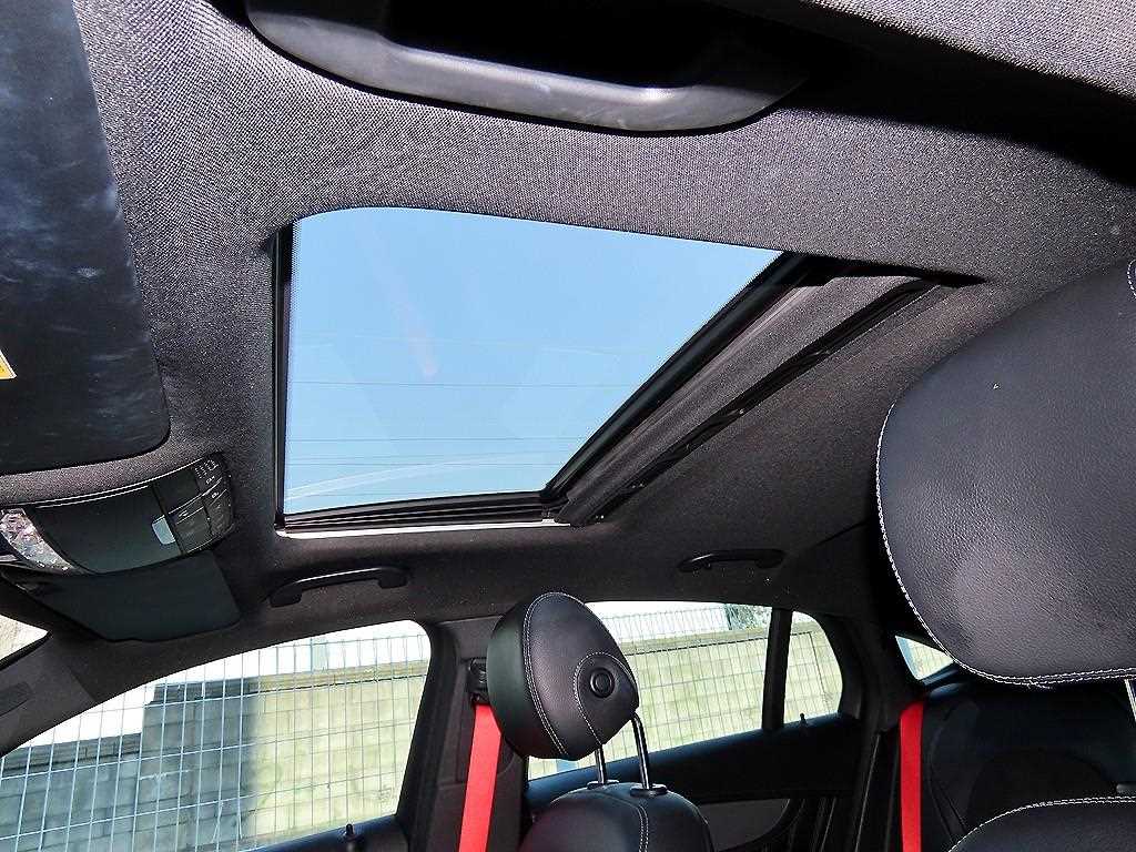 Mercedes-Benz GLC-Class — photo 16