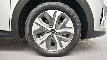 Kia Niro — photo 05
