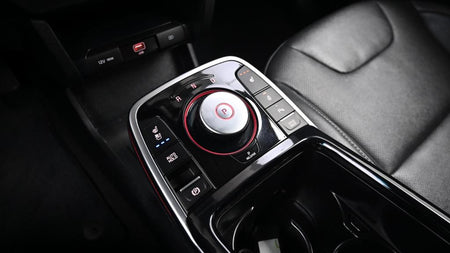 Kia Niro — photo 09