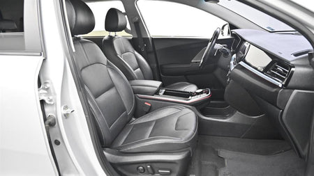 Kia Niro — photo 10