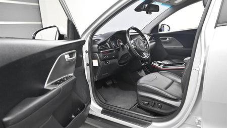 Kia Niro — photo 11
