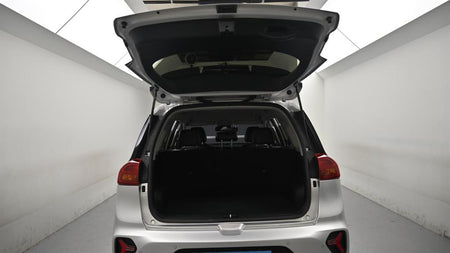 Kia Niro — photo 19