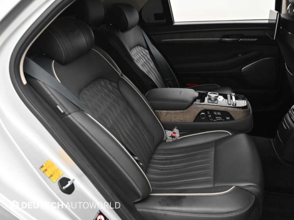 Genesis G90 — photo 11