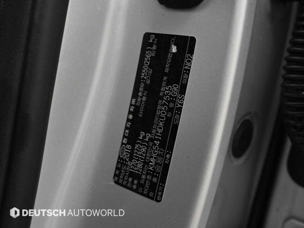 Genesis G90 — photo 19