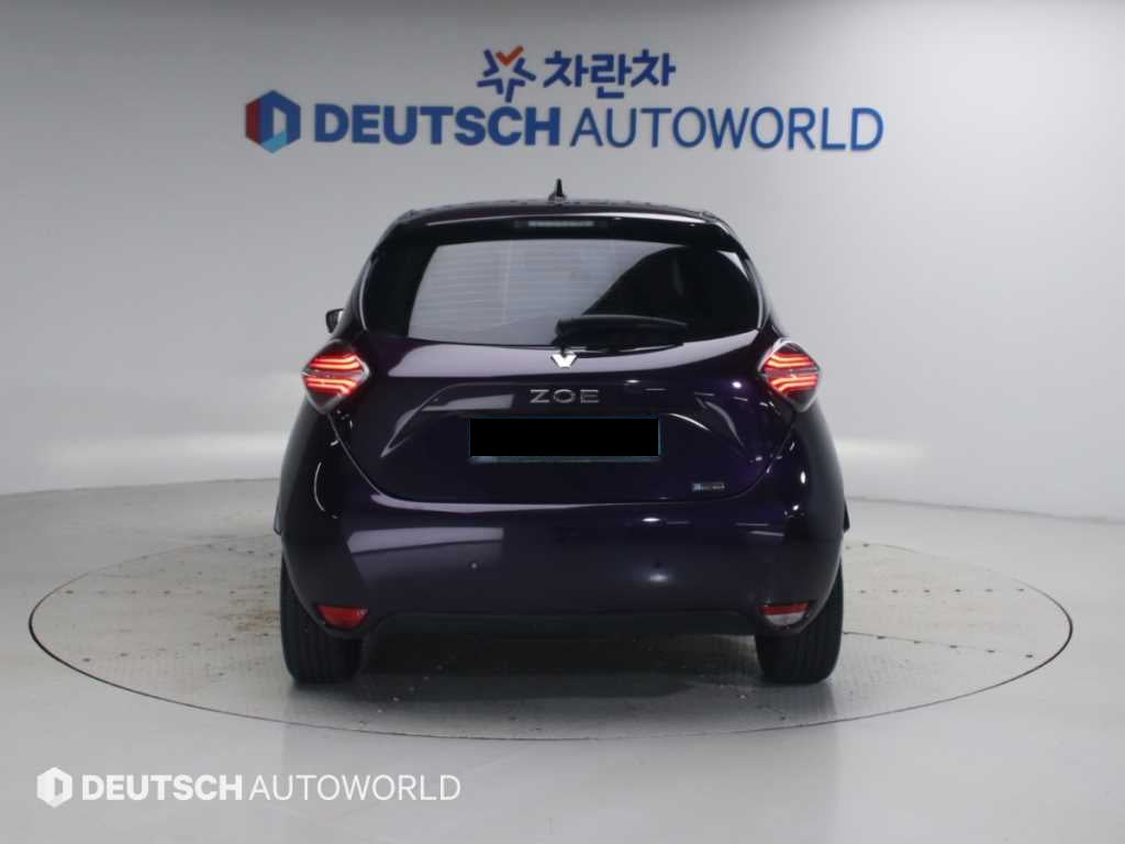 RENAULT Zoe — photo 04