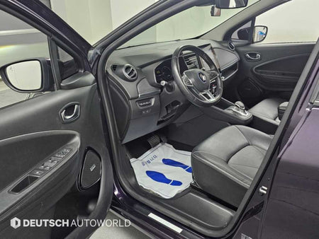 RENAULT Zoe — photo 11