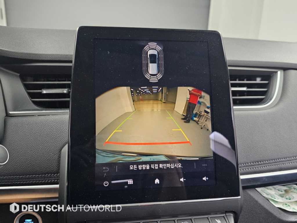 RENAULT Zoe — photo 15