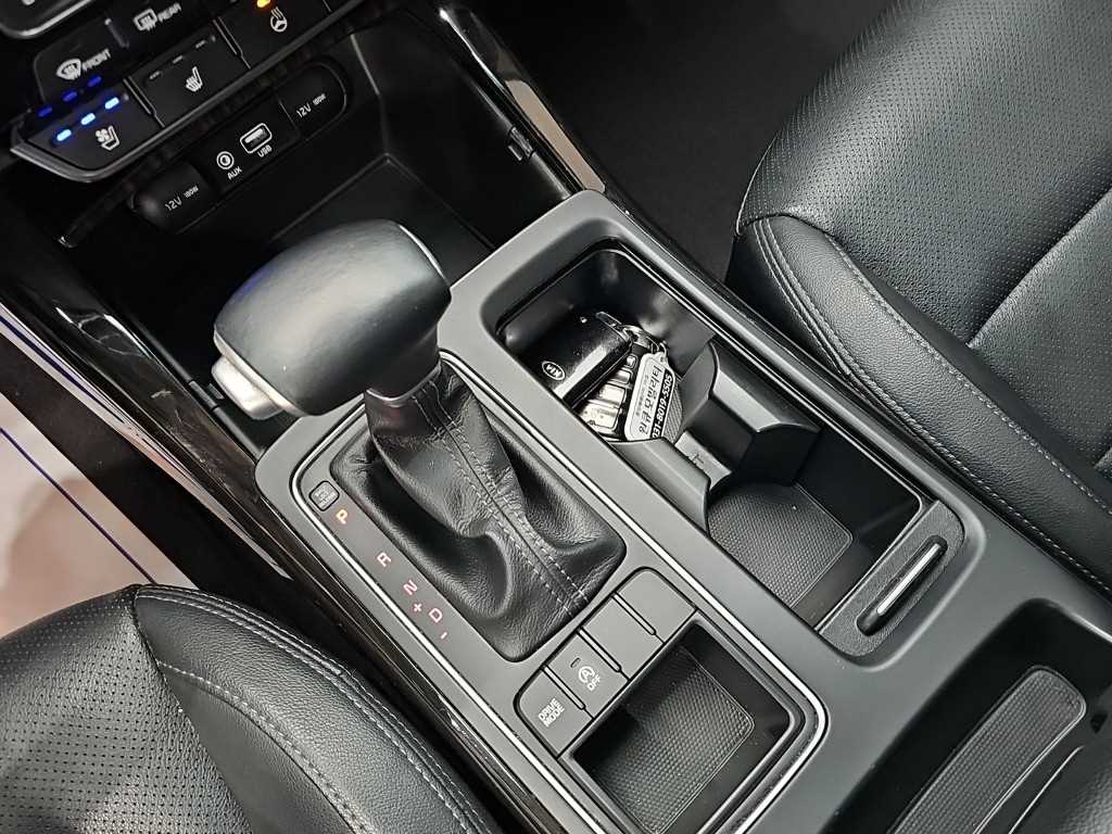 Kia Sorento — photo 08