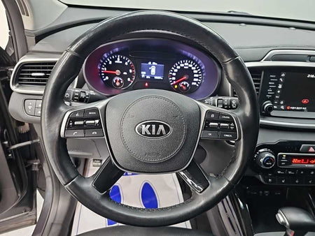 Kia Sorento — photo 09